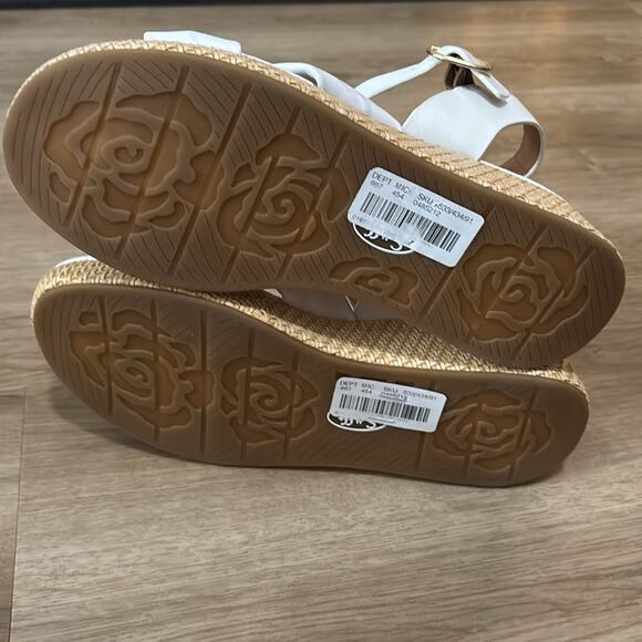 NWT Women's Sofft Farah Sandals Sz 9 - Picture 6 of 7